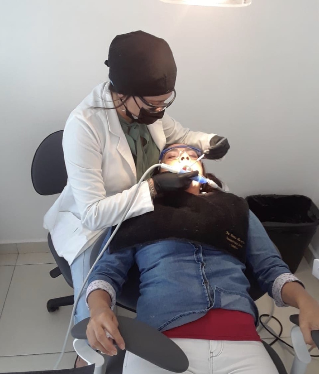 Imagen de trabajo de clínica dental